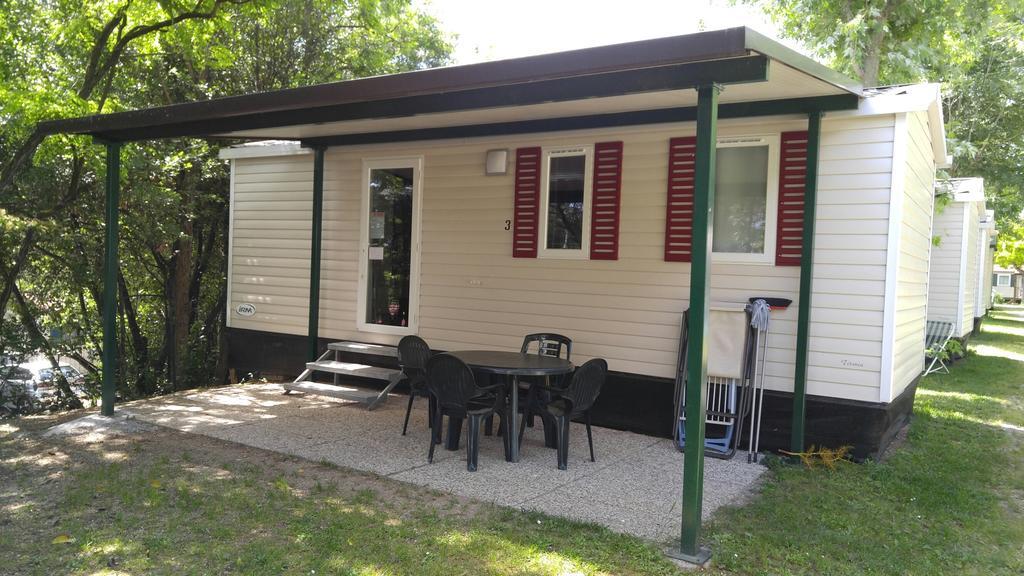 Camping La Rocca Manerba del Garda Exterior foto
